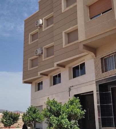 Logement Familial 2 Selouane Eksteriør bilde
